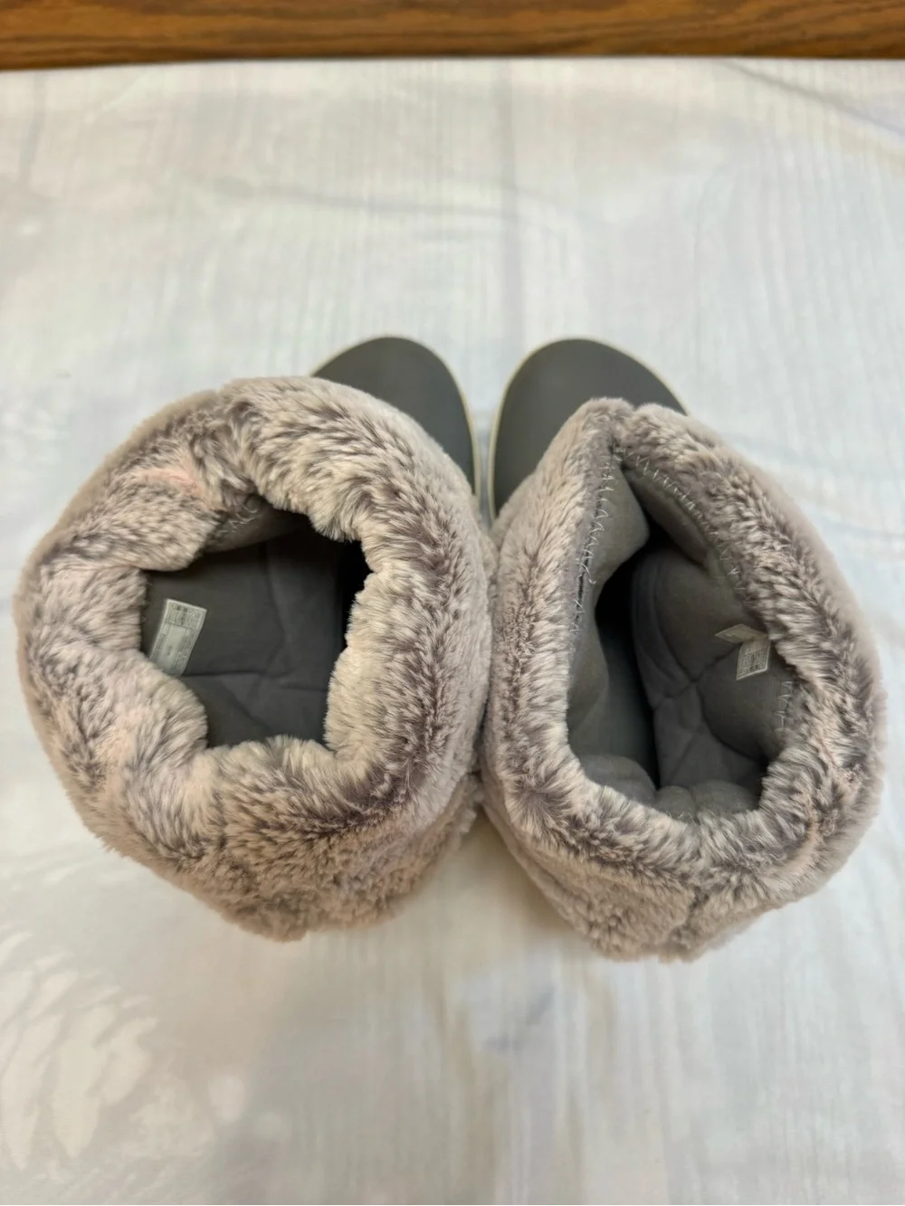 Crocs Crocband Gray Faux Fur Lining Winter Snow Boots Size 10